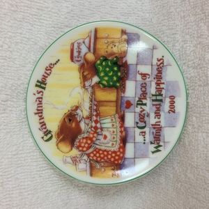 NWOT Keepsake Ornament Grandma's House